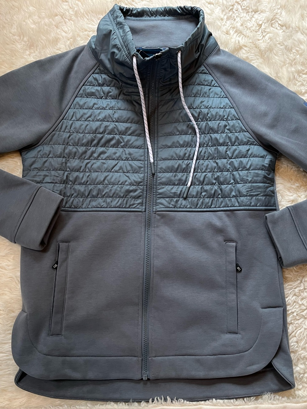 NWT Women’s Cutter Buck Discovery Hybrid Jacket Blue Size M
